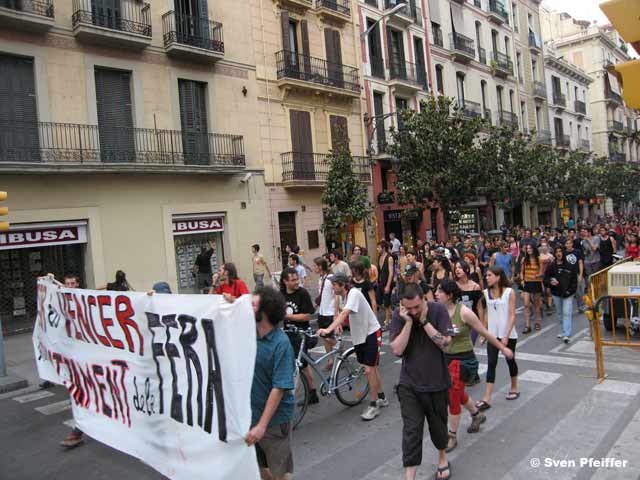 Demonstration against eviction of social center